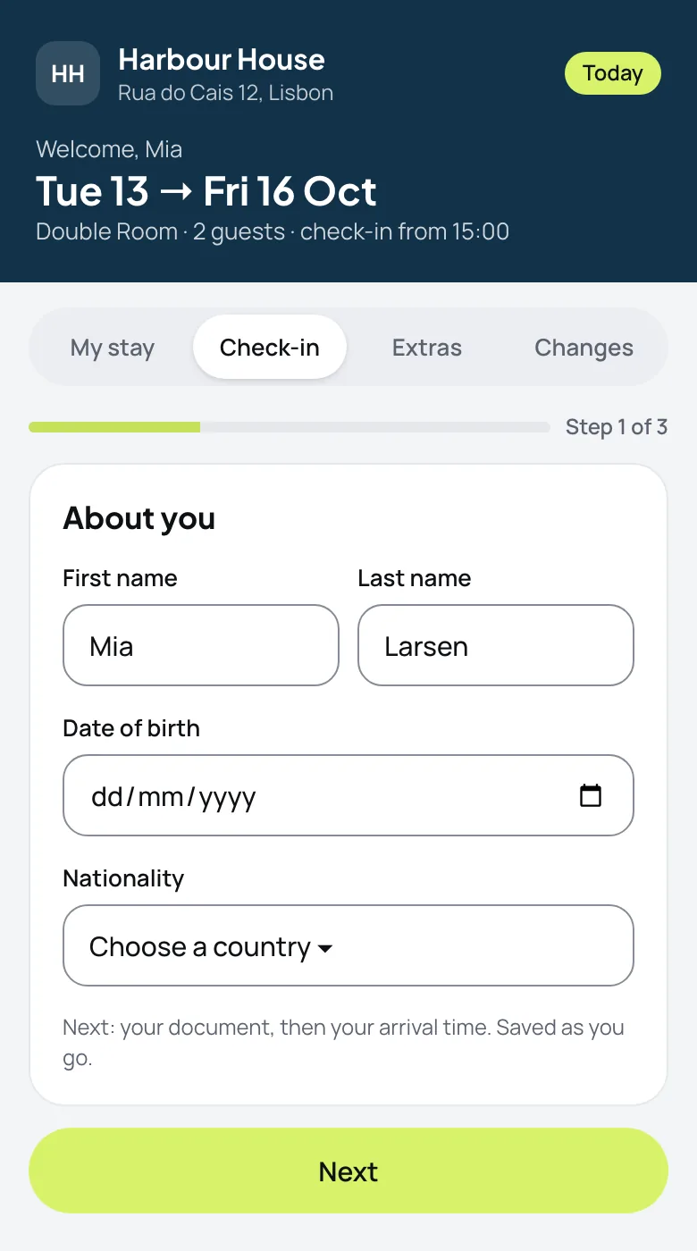 Online check-in on a phone: first name, last name, date of birth and nationality, with step 1 of 3 and a Next button